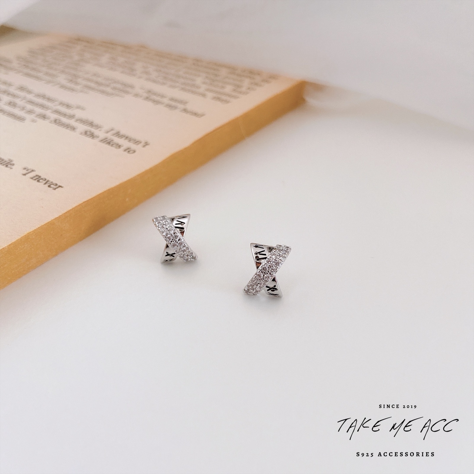 相遇布拉格 │ 純銀針耳環