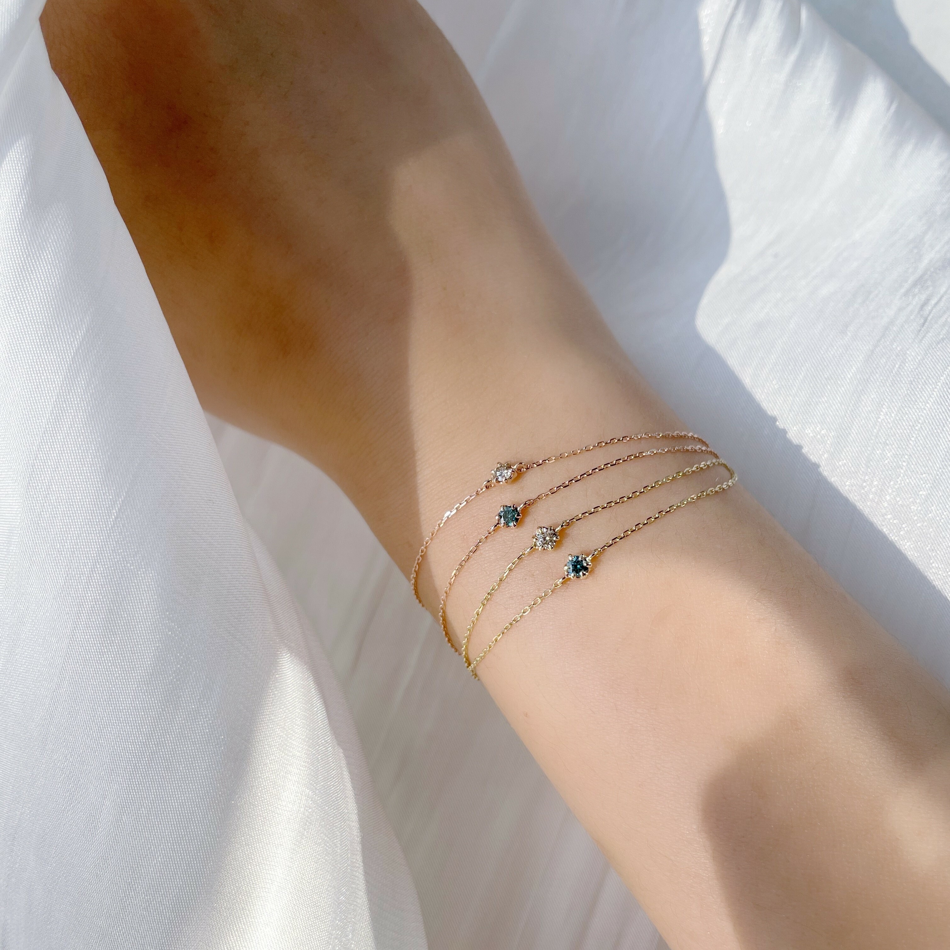 14K mini六爪藍鑽手鍊