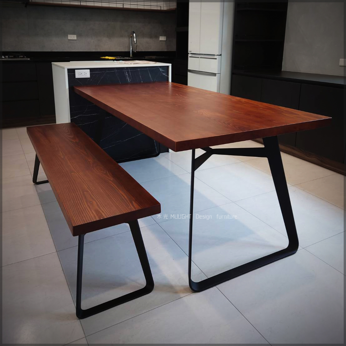 VERN-北歐造型扁腳實木桌|可訂製