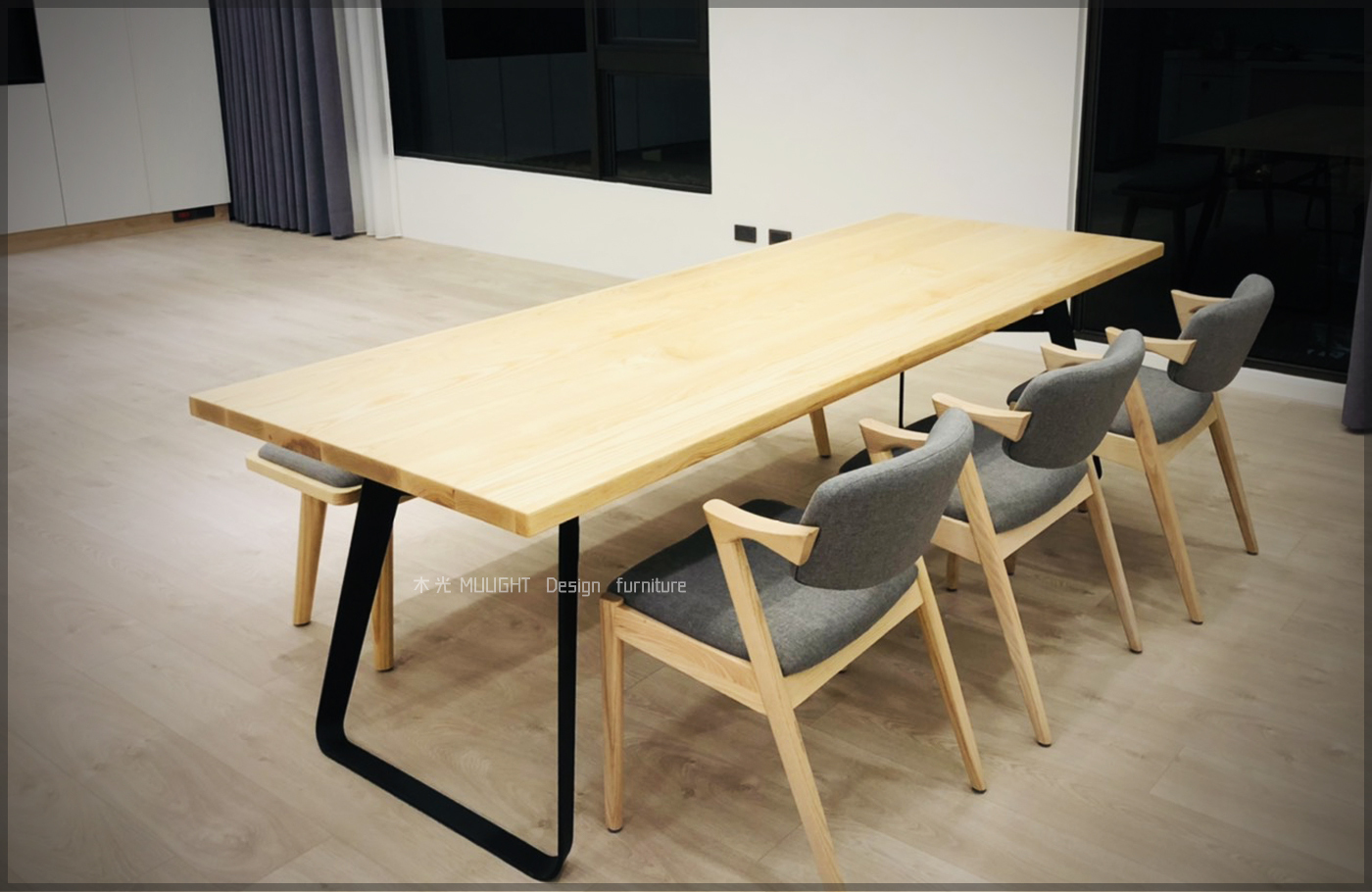 VERN北歐造型扁腳實木桌