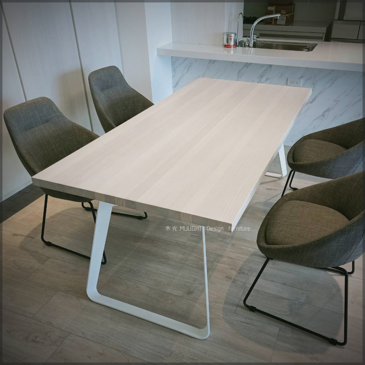 木光設計家居-Bianca北歐造型扁腳實木桌-可訂製