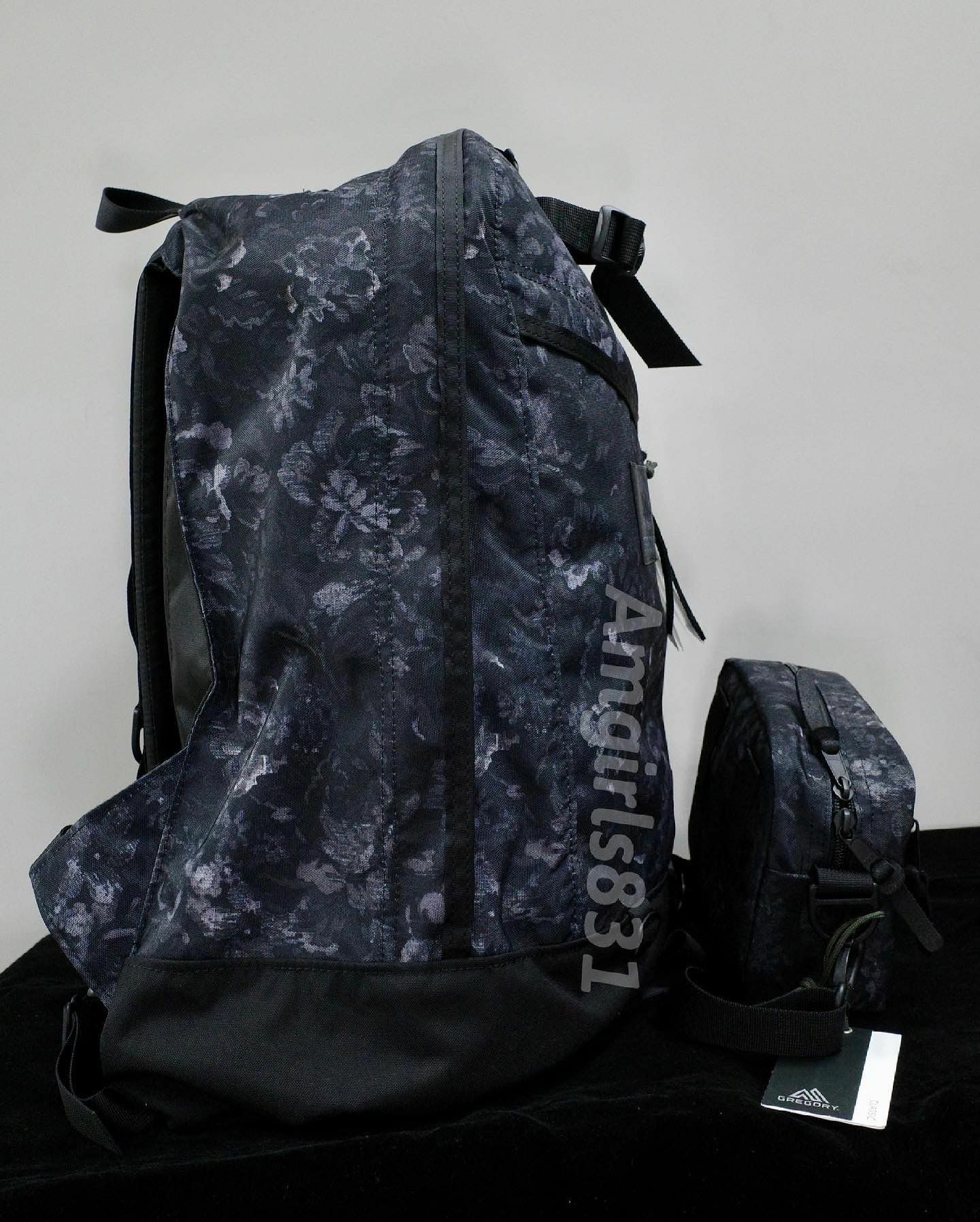 Gregory day pack Black tapestry +  GREGORY PADDED SHOULDER POUCH S Black tapestry