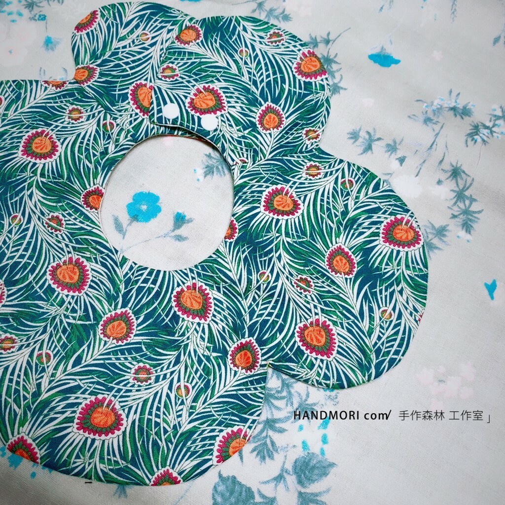 花型圍兜兜(訂製) - 水貝兒縫紉手作