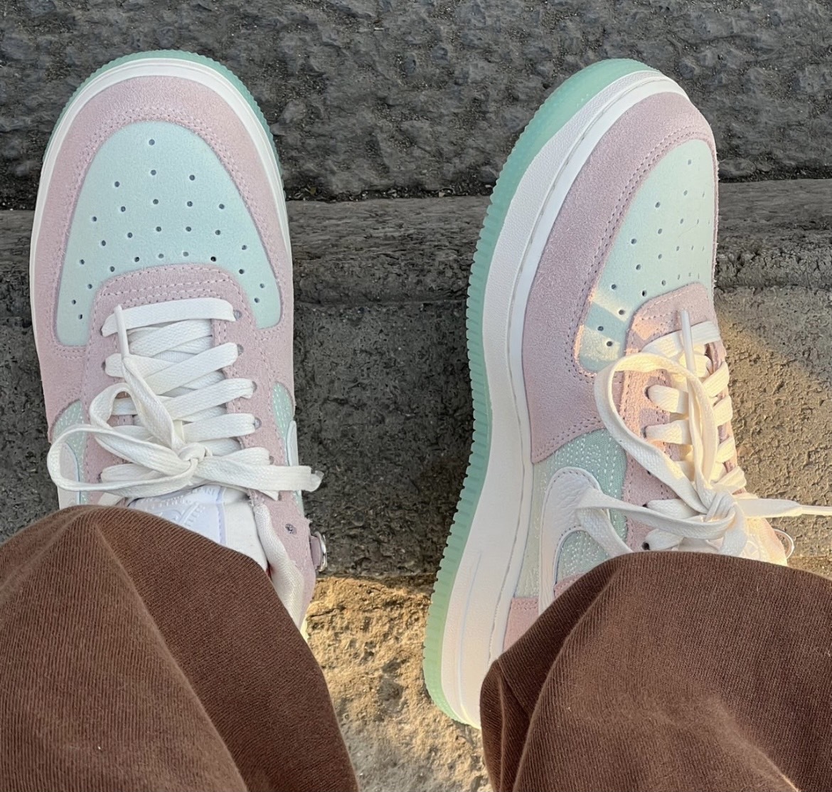 NIKE AIR FORCE 1 '07 LX 綠粉色 松石 拼接 刺繡 麂皮 女款