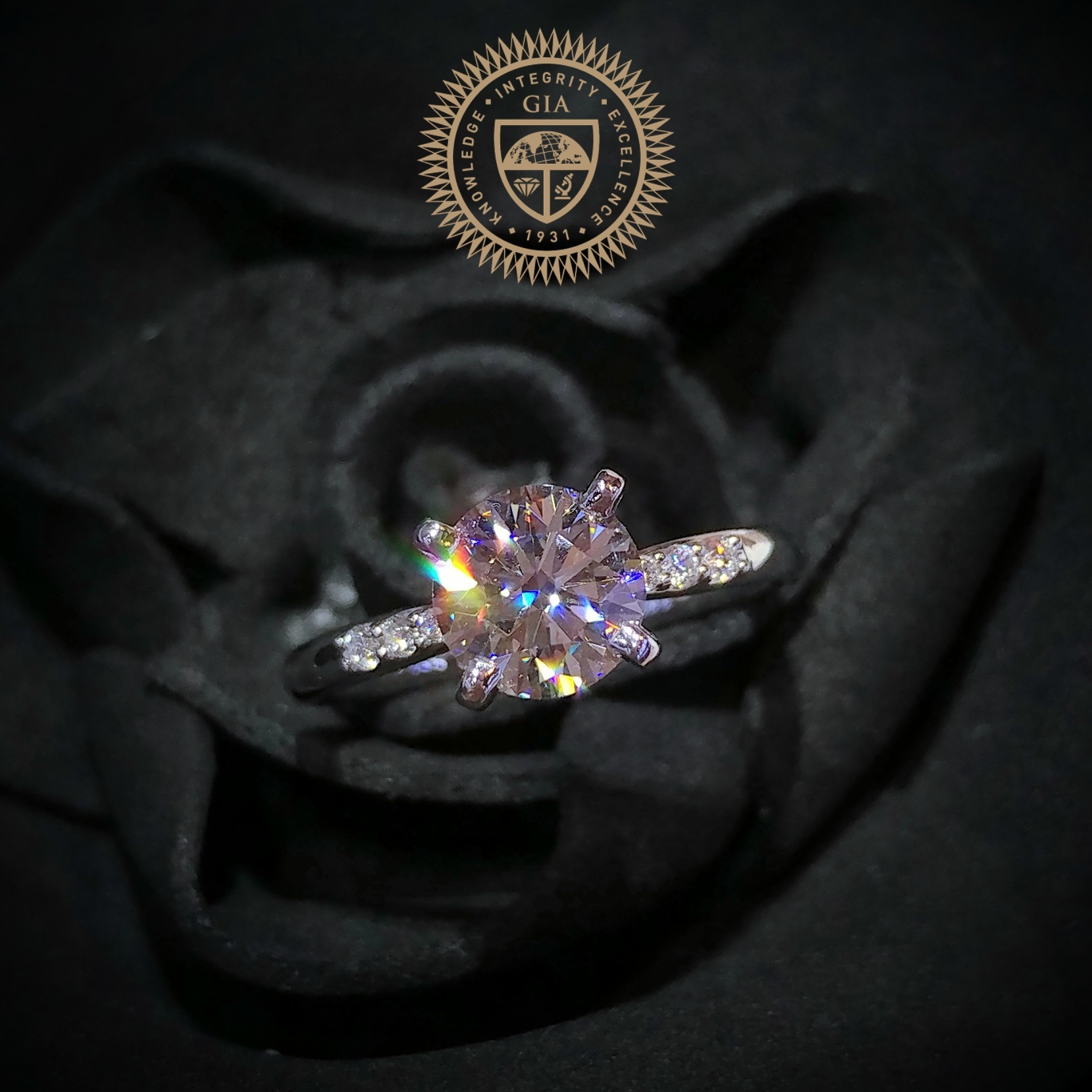 Platinum 900 White Gold 1.14ct Diamond Ring