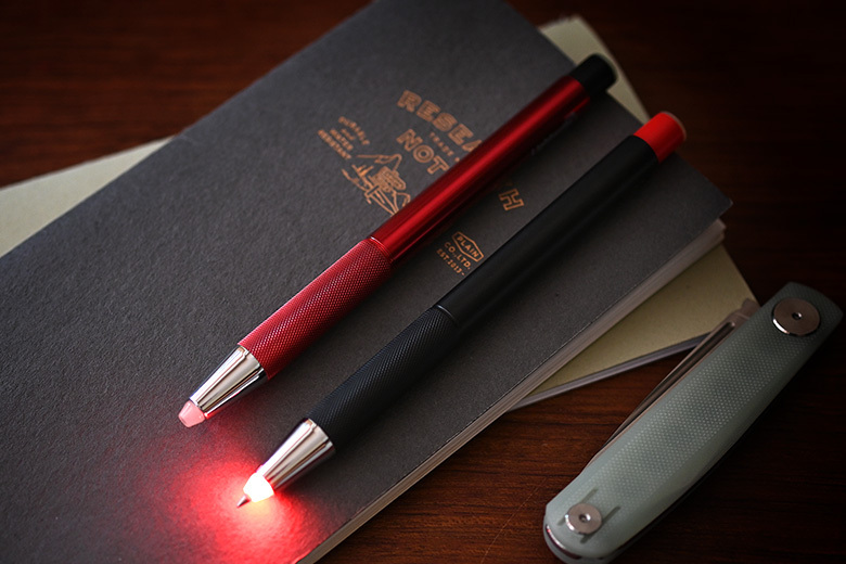 Lightwrite α 點燈筆 ALPHA：手電筒、筆二合一