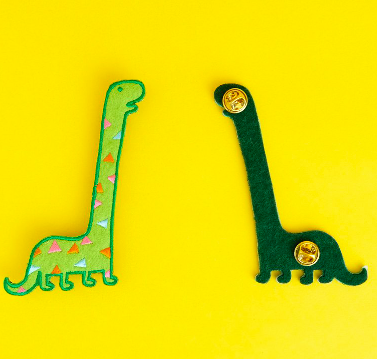 雷龍 刺繡別針｜微醺斑比