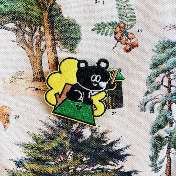 登山熊 刺繡別針｜微醺斑比