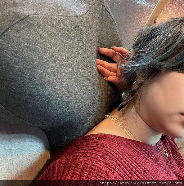 曾小花推薦Beroso倍麗森優扶磁石護頸枕，仰睡和側睡都好睡