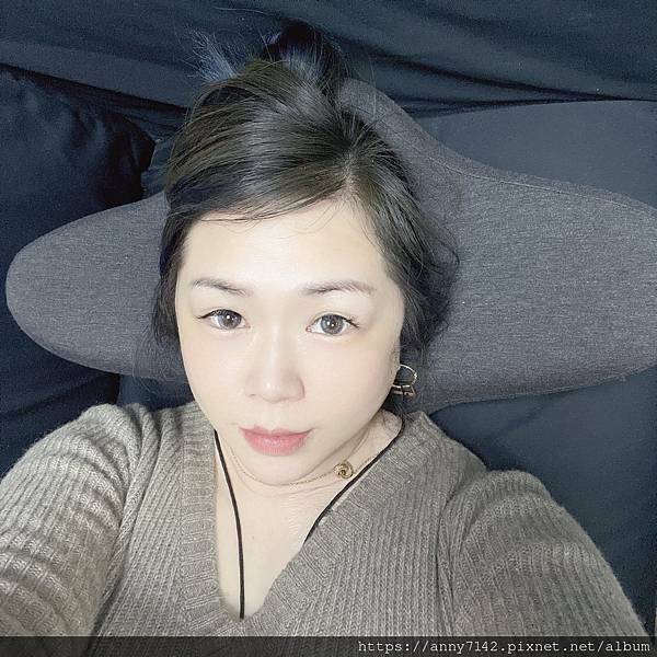 曾小花推薦Beroso倍麗森優扶磁石護頸枕，仰睡和側睡都好睡