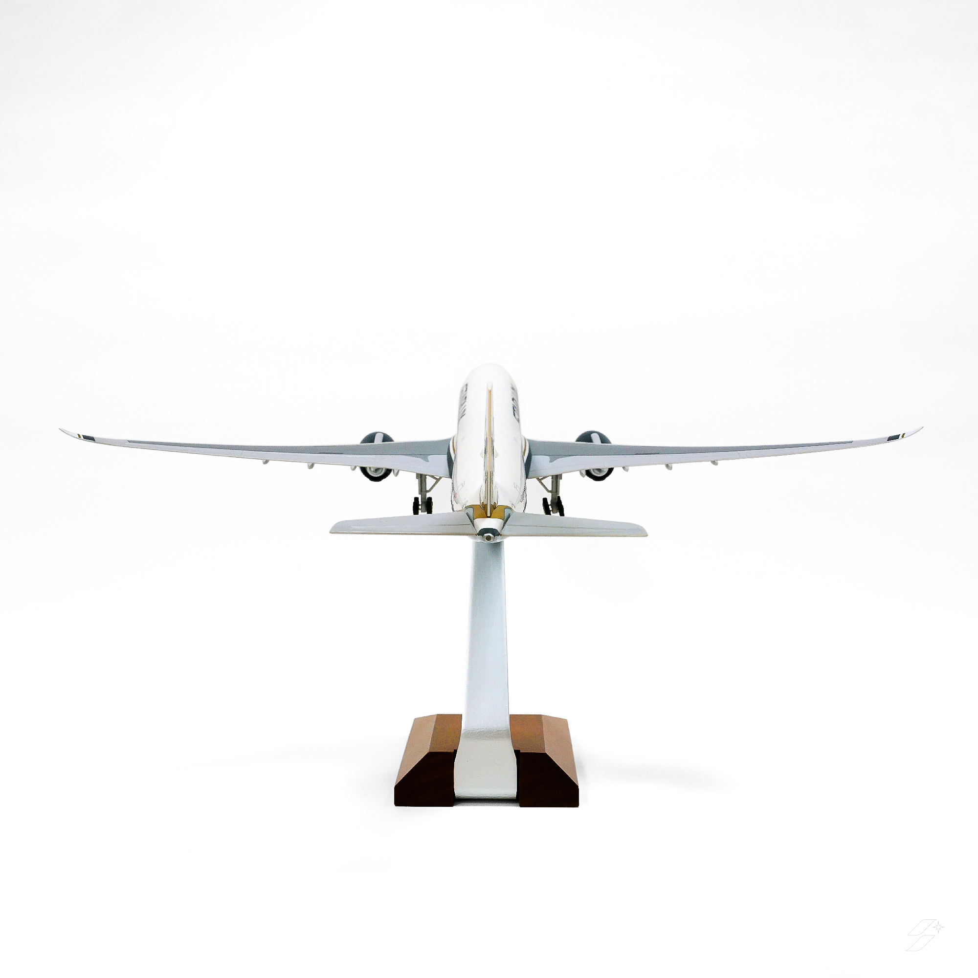スターラックス航空 A330neo 1:200 飛行機模型 (B-58301) 1/200 A330-900neo スターラックス B-58301 [EW2339001] JC