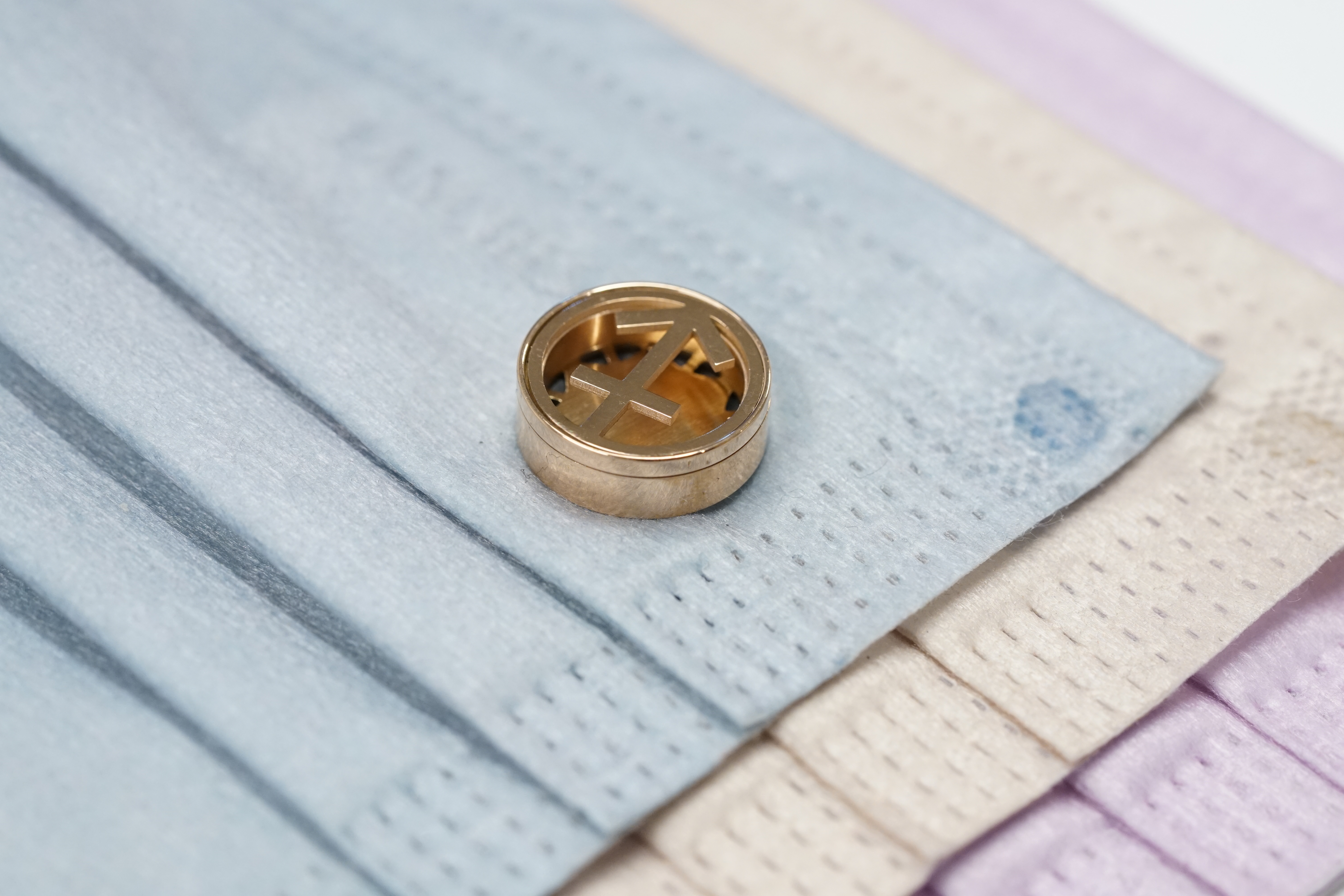 15mm 射手座 圖案香薰扣 香精油釦 精油飾物 口罩/衣領適用 磁石釦 口罩香薰夾 (玫瑰金/古銅金)(連6片顏色隨機的可重用棉片)(隨機送上口罩3片)