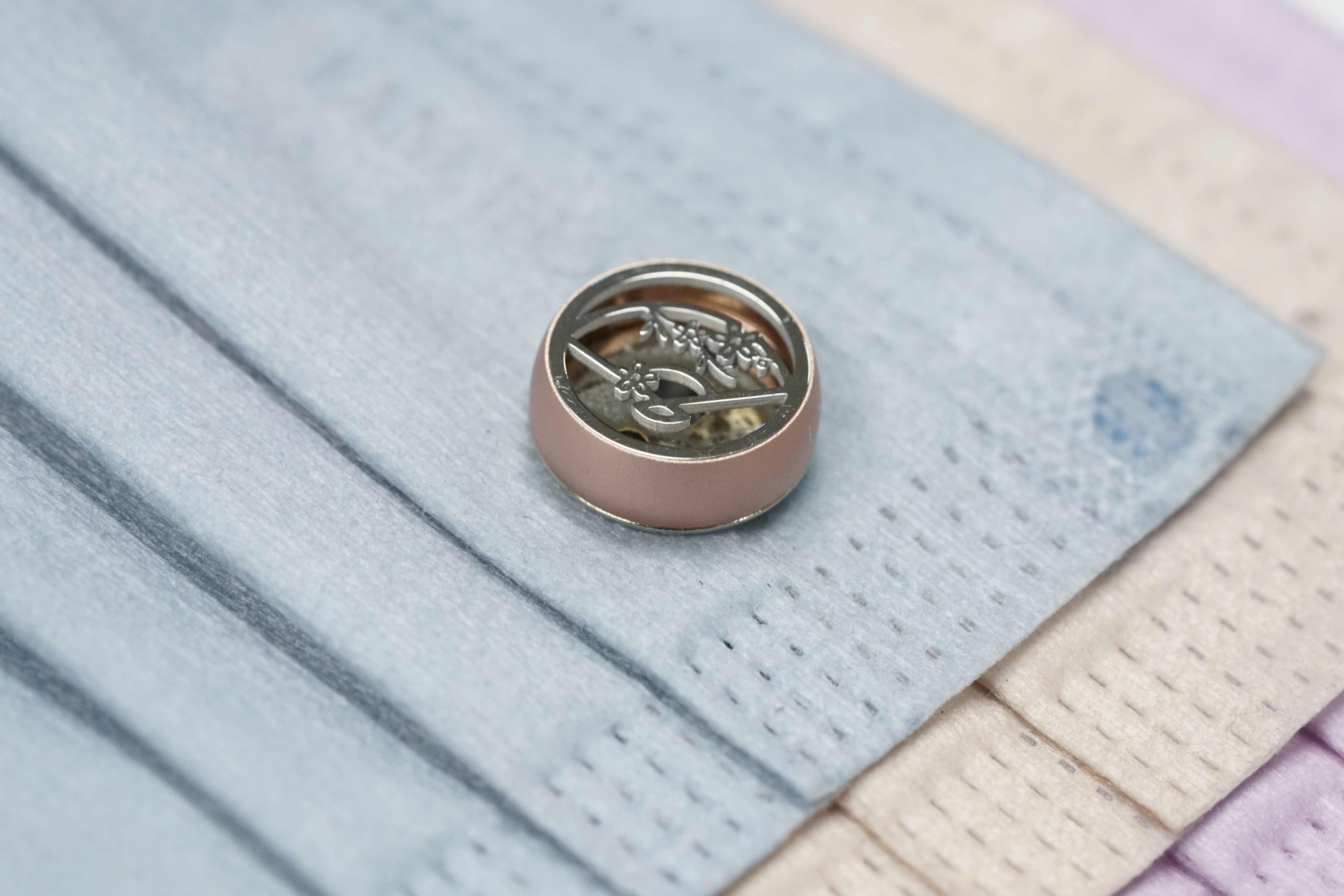 15mm 日本扇櫻花 圖案香薰扣 香精油釦 精油飾物 口罩/衣領適用 磁石釦 口罩香薰夾 (玫瑰金/古銅金)(連6片顏色隨機的可重用棉片)(隨機送上口罩3片)