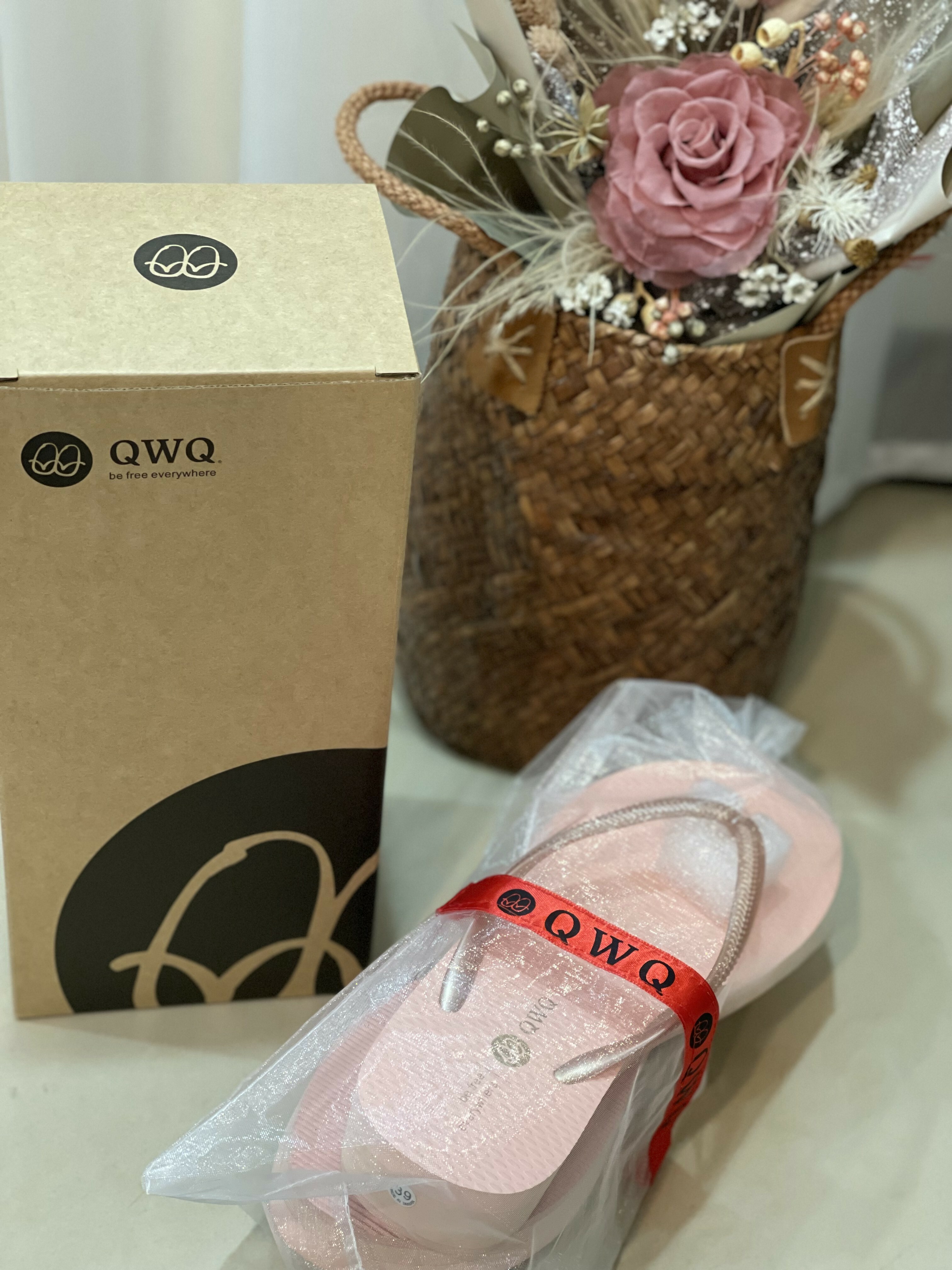 QWQ,夾腳拖,人字拖,拖鞋,夾腳拖鞋,台灣製夾腳拖,好穿夾腳拖,夾腳拖品牌,人字拖品牌,夾腳拖哪裡買,夾腳拖推薦,評價