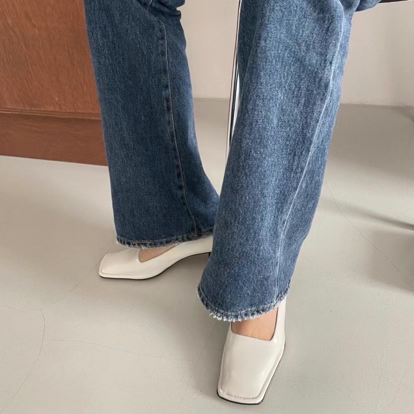 復古方頭粗跟鞋（2色）