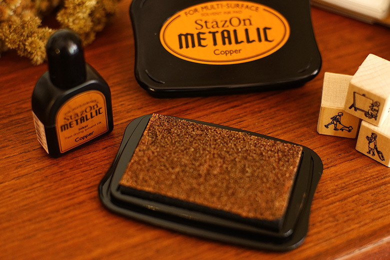 金屬色油性印台、補充液：可印於塑膠表面