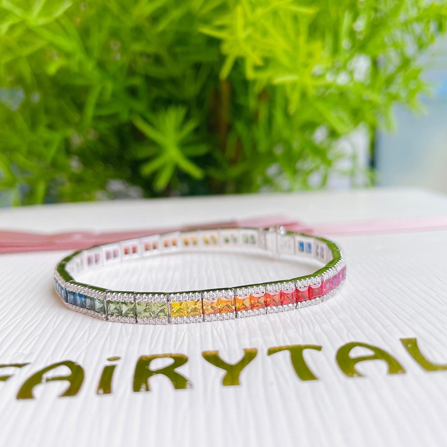 (現貨)18K金彩虹藍寶石鑽石手鍊-單行