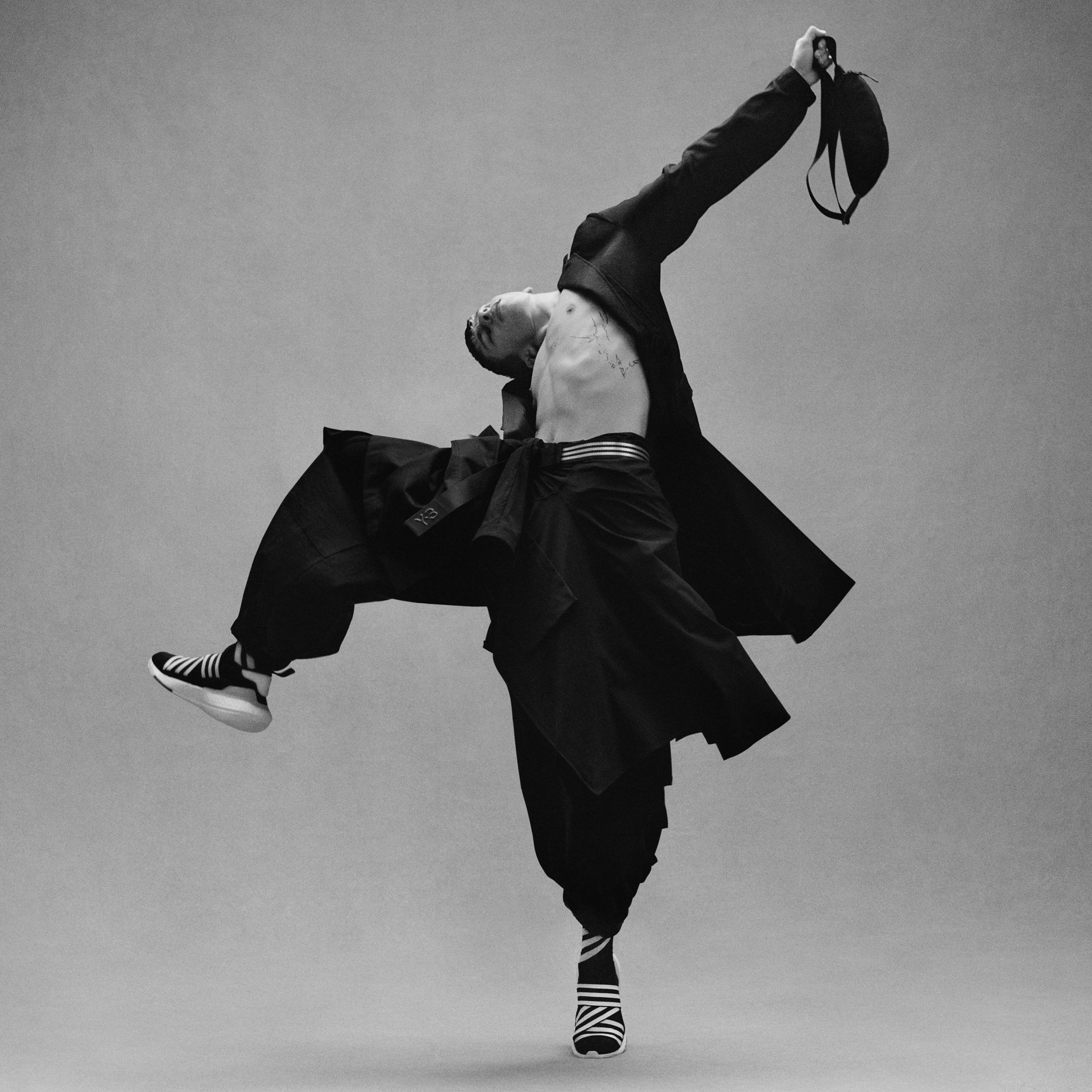 【 Y-3 ULTRABOOST 22 頂級鞋款 】