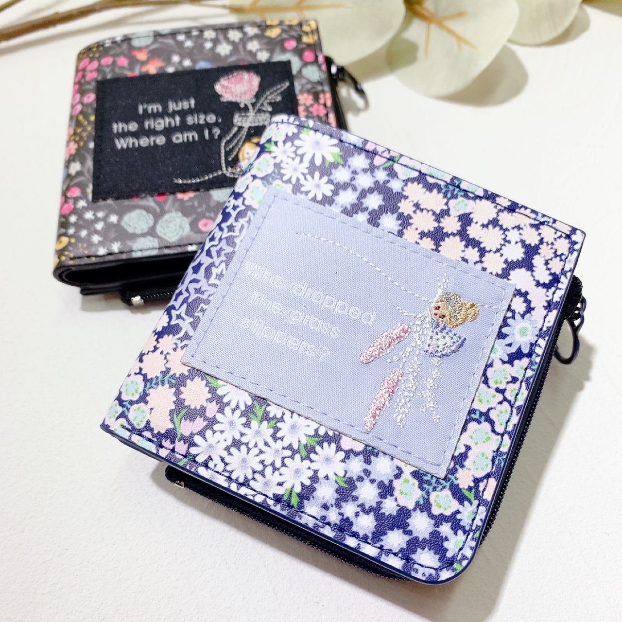 [日本]公主刺繡二摺方形小銀包(小紅帽/小魚仙/愛麗絲/長髮公主)