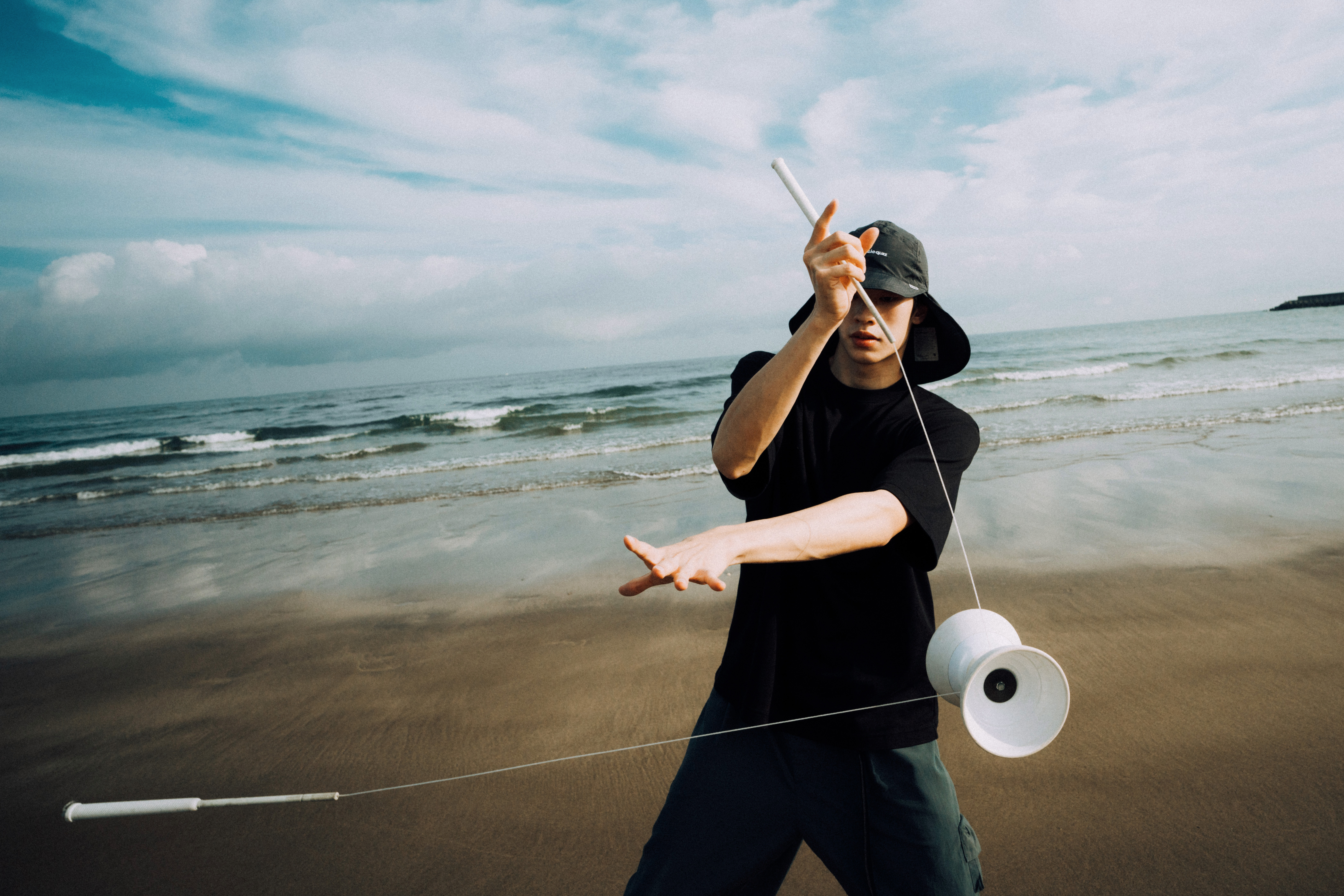 台灣設計配件品牌nozzle quiz專訪 Artist 黃翊｜在找到自己之後，才有表演的可能｜Work In Process 工事中 Vol. 02