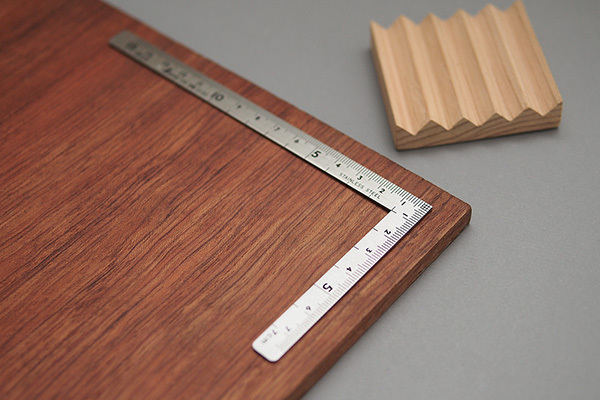 迷你角尺：畫平行線的好幫手