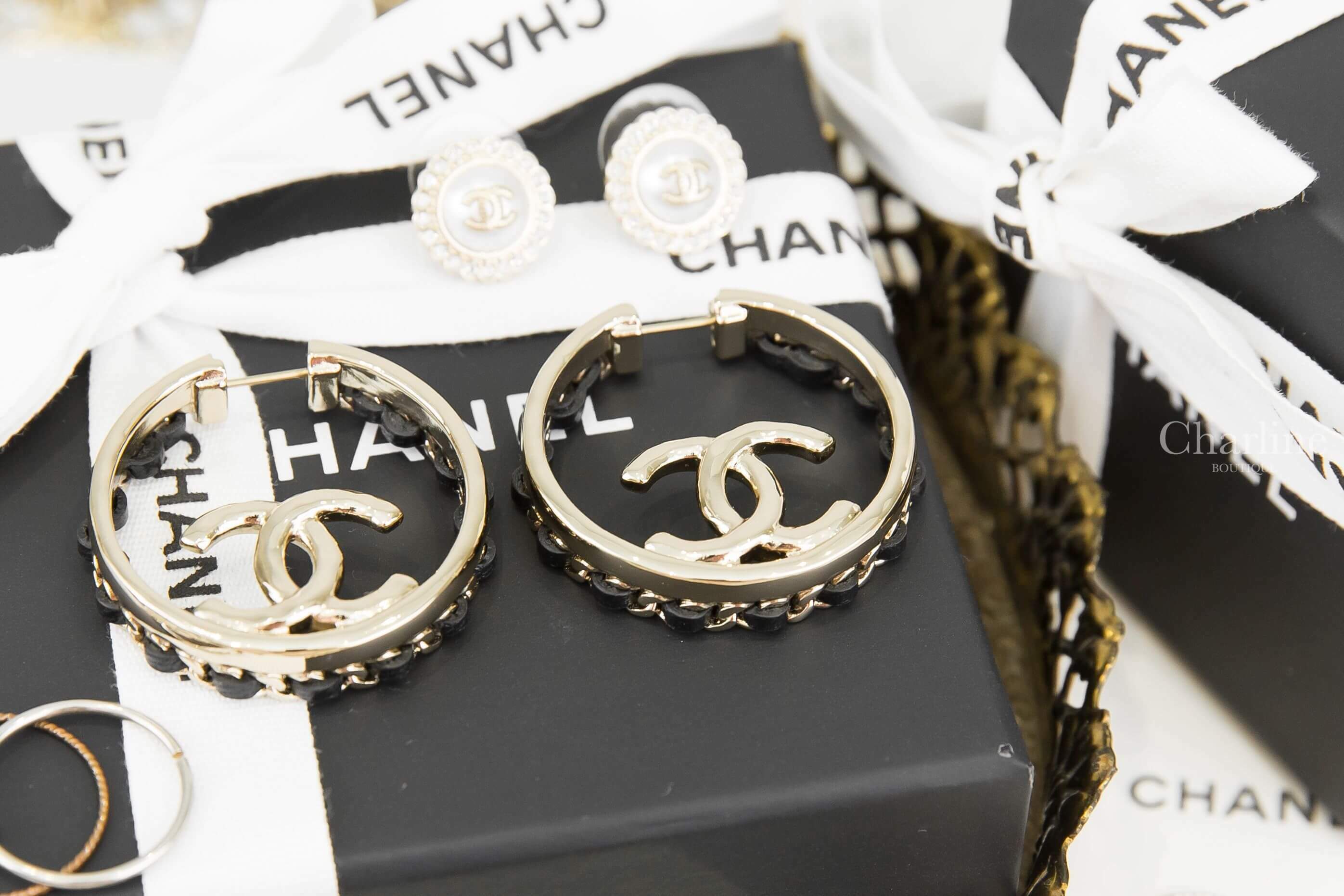 Chanel Earrings 金色CC皮穿鍊拼接金屬圓圈耳環