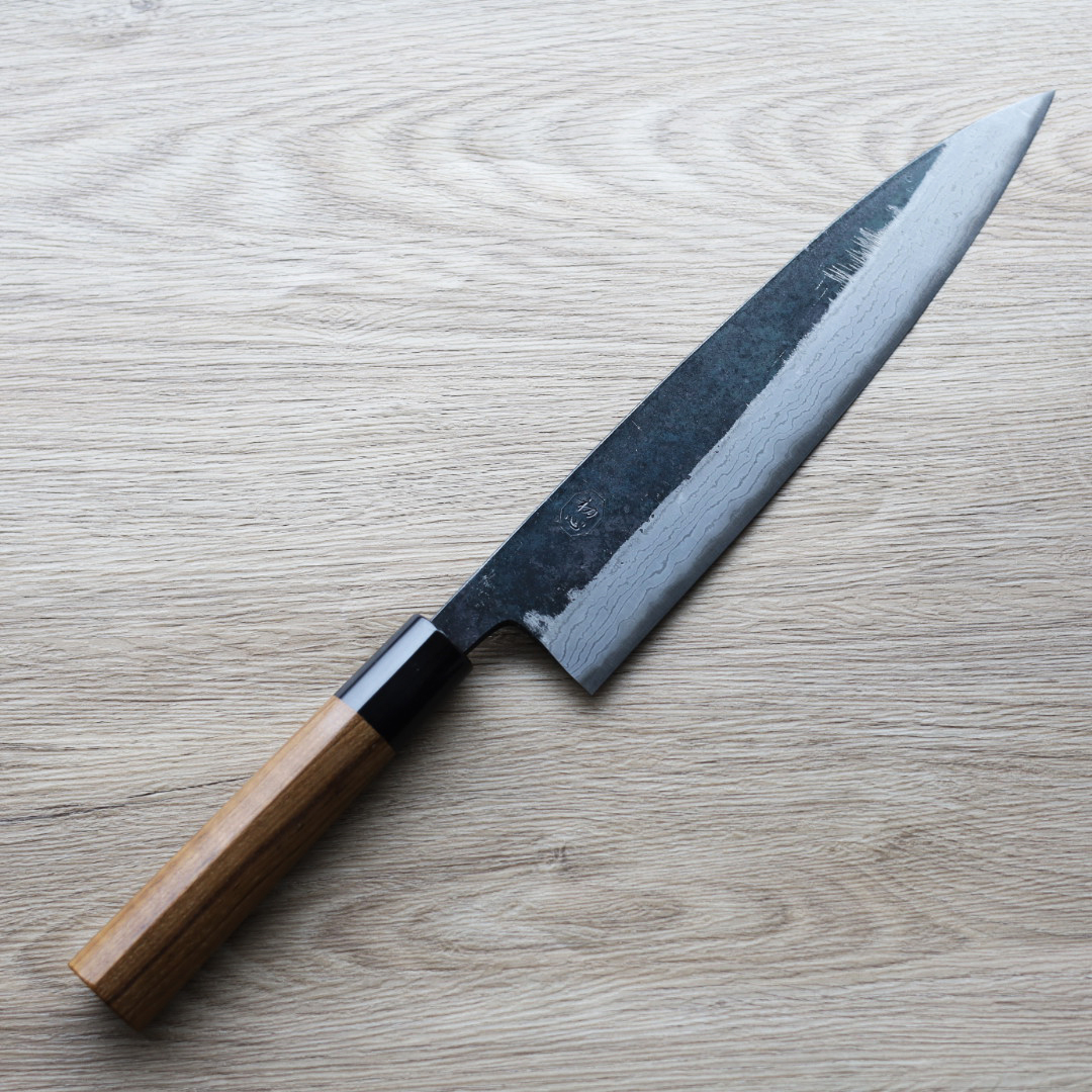 土佐打刃物 初心 牛刀 240mm 青紙鋼 黑打雲隱