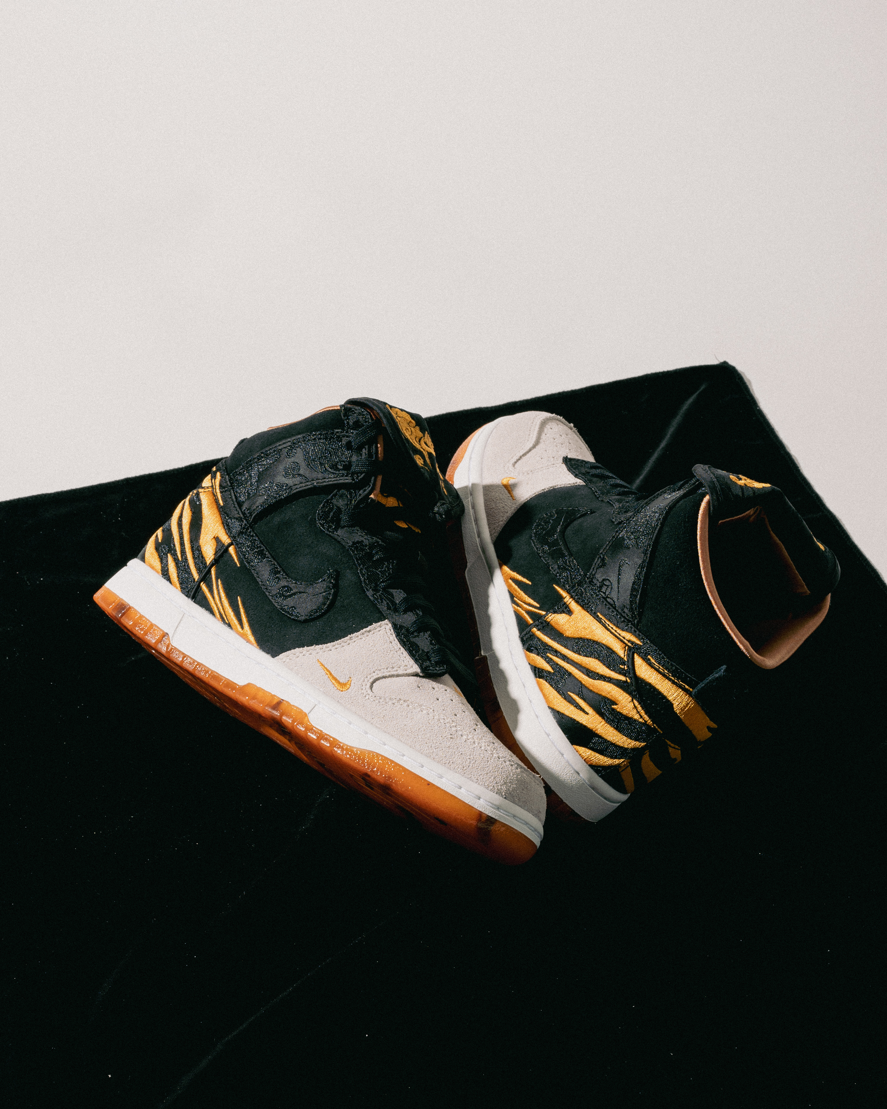 [現貨] Nike Dunk High Retro PRM Year of Tiger DQ4978-001