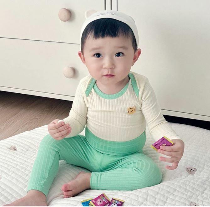 Dot to Dot 螢光色家居服