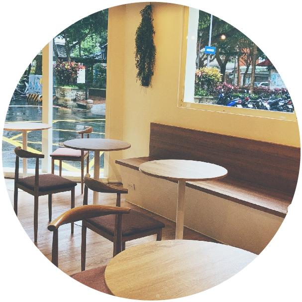 工作坊、講座、聚會 空間提供，可事先來電訂位 低消為參與者每人一杯飲品