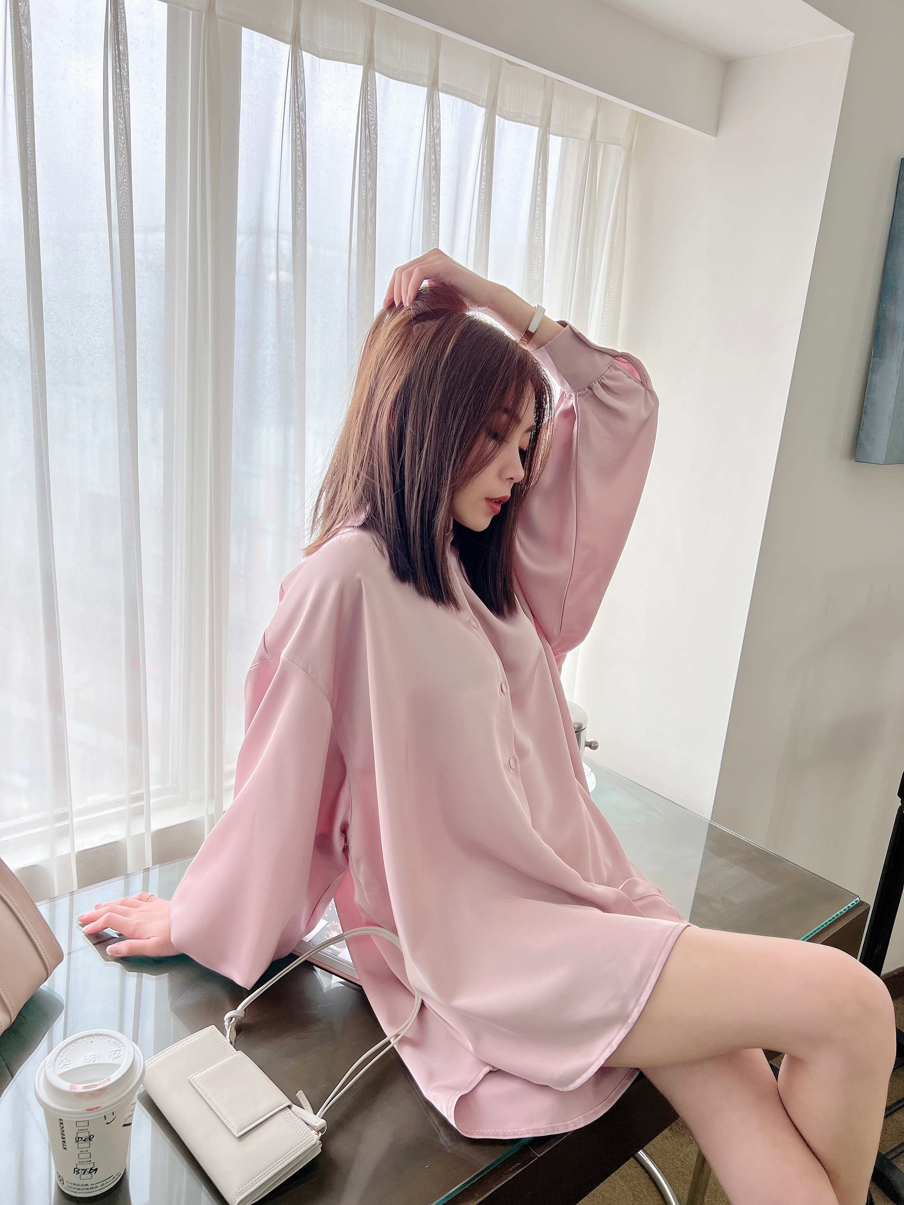 絕美超迷人光澤垂墜感女神設計襯衫(2色)