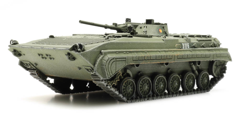 Artitec 6870289 HO scale BMP1 NVA grün Eisenbahntransport