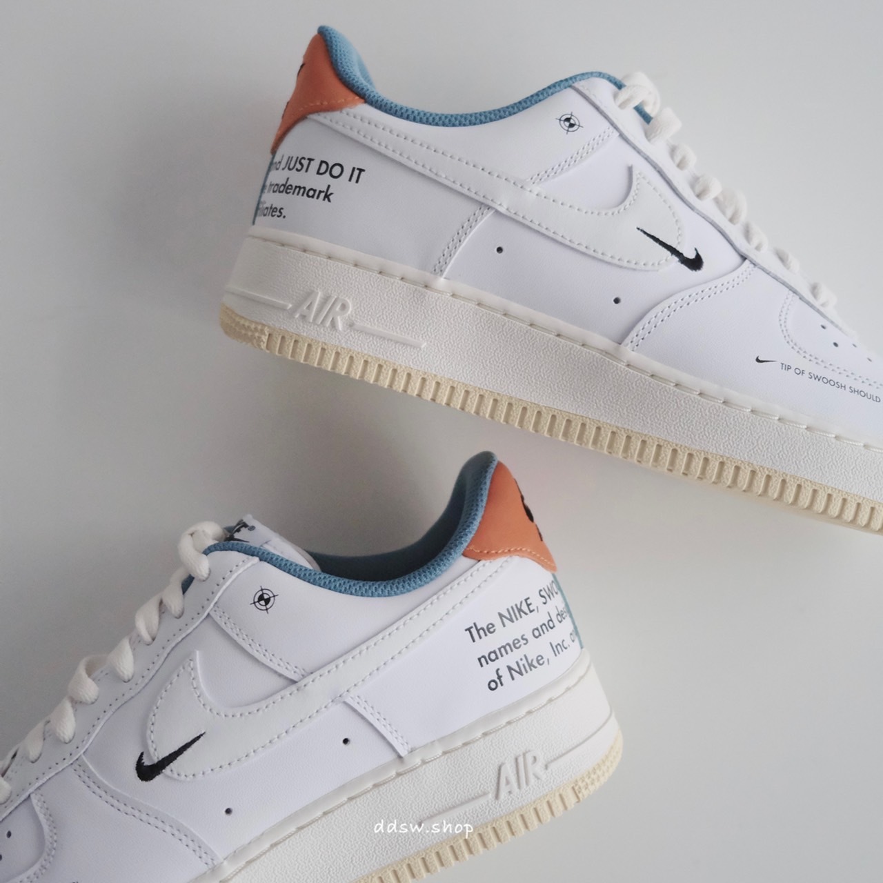 預購 Nike Air Force 1 標語 logo 白色 奶油色 DM0970-111