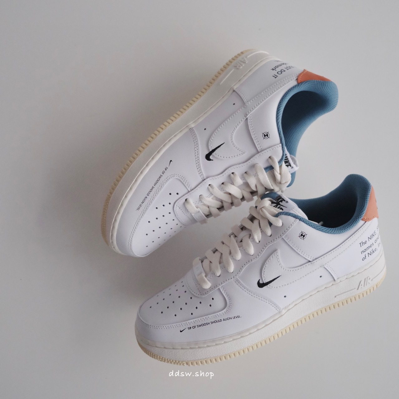 預購 Nike Air Force 1 標語 logo 白色 奶油色 DM0970-111