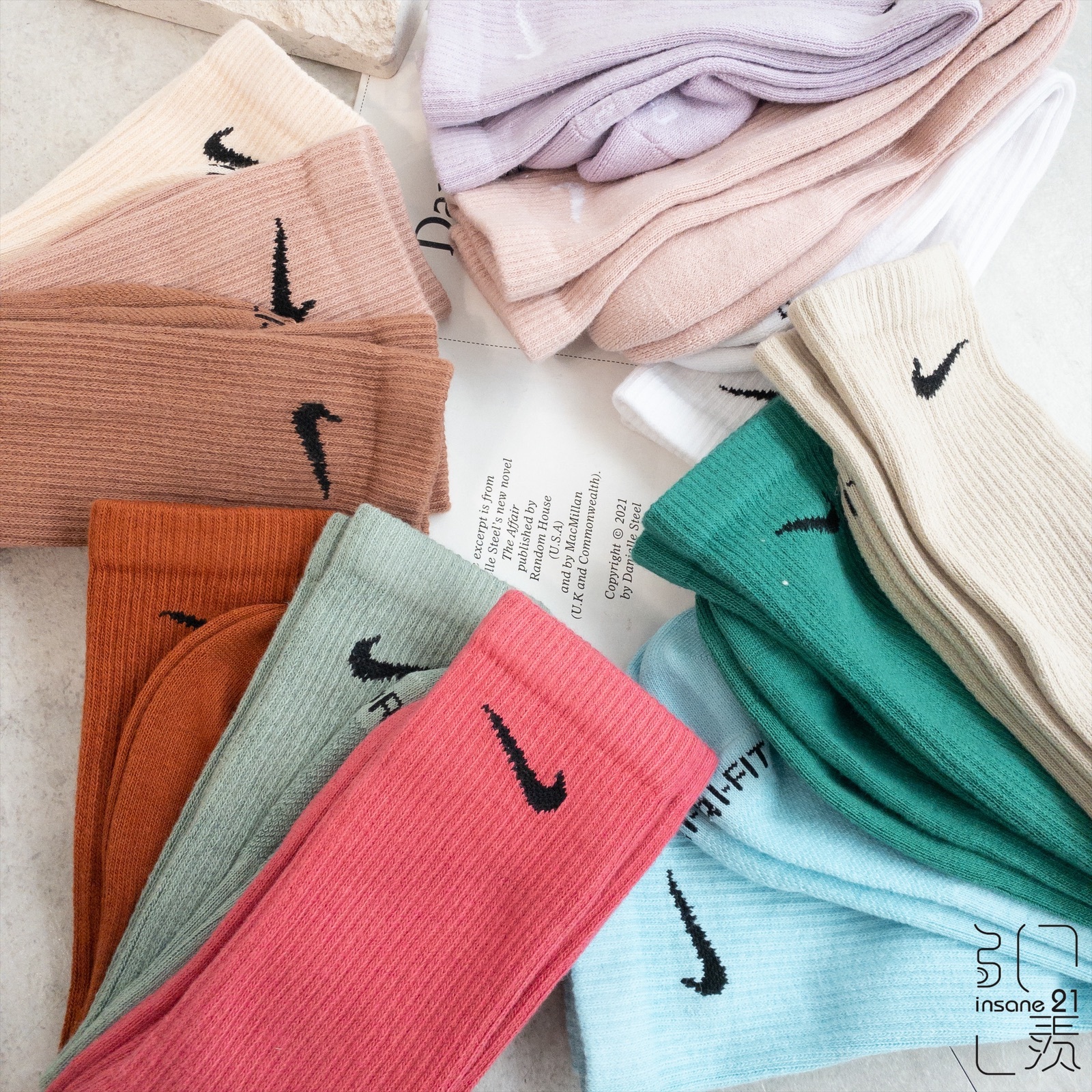 NIKE SOCKS 長襪 襪子 襪 奶茶 綠 棕 粉 勾勾 素色 三雙一組 SX6891-923/924