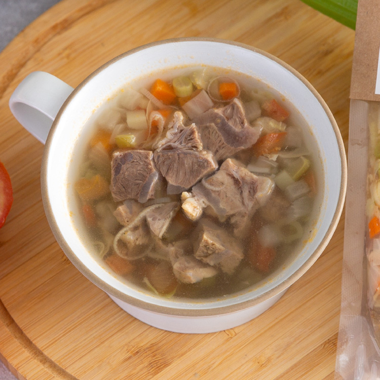 輕卡營養餐｜牛肉蔬菜湯