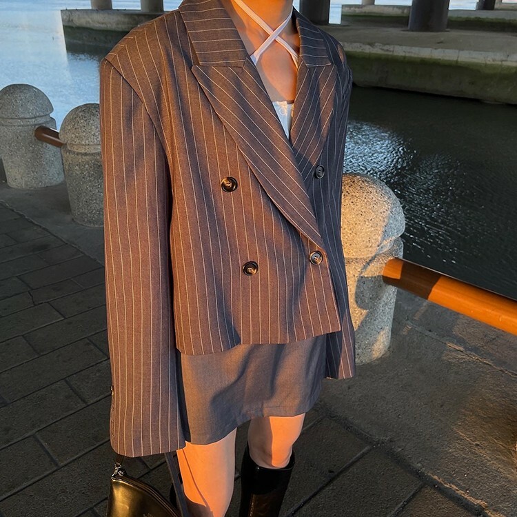 條紋西裝外套