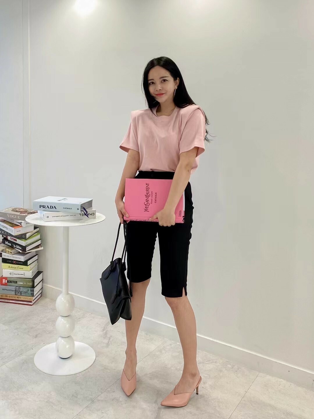 2203050小開岔高腰貼腿單釦五分褲