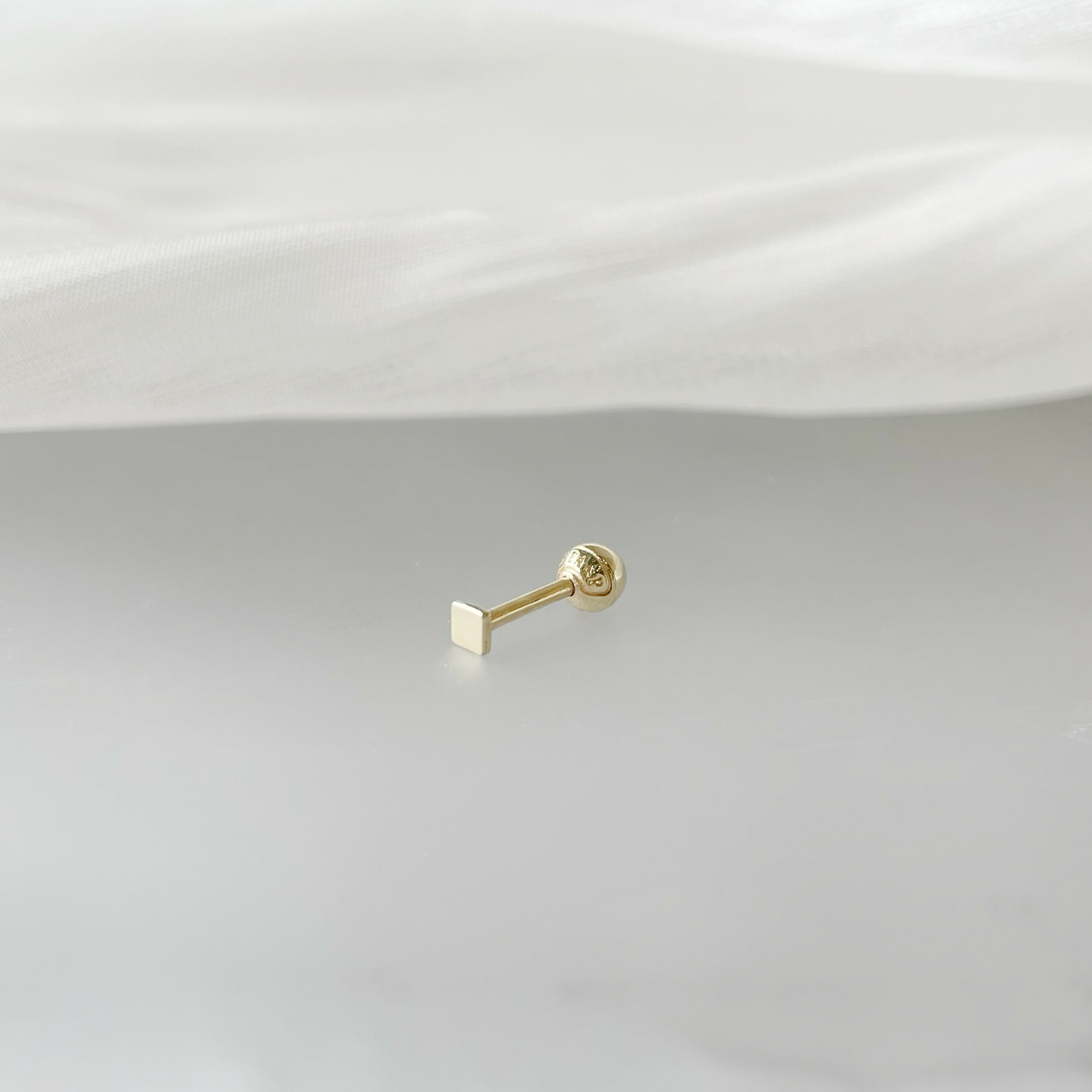 14K Tiny小方轉珠耳環