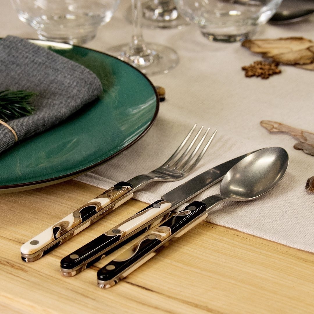 SABRE | Bistrot 復古酒館鈕扣系列 | 主餐湯匙 | 亮面 | 沙丘黑