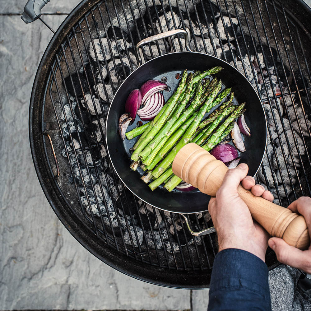 輕礦藍鐵鐵鍋 l 雙握耳沖孔蔬菜燒烤鐵盤