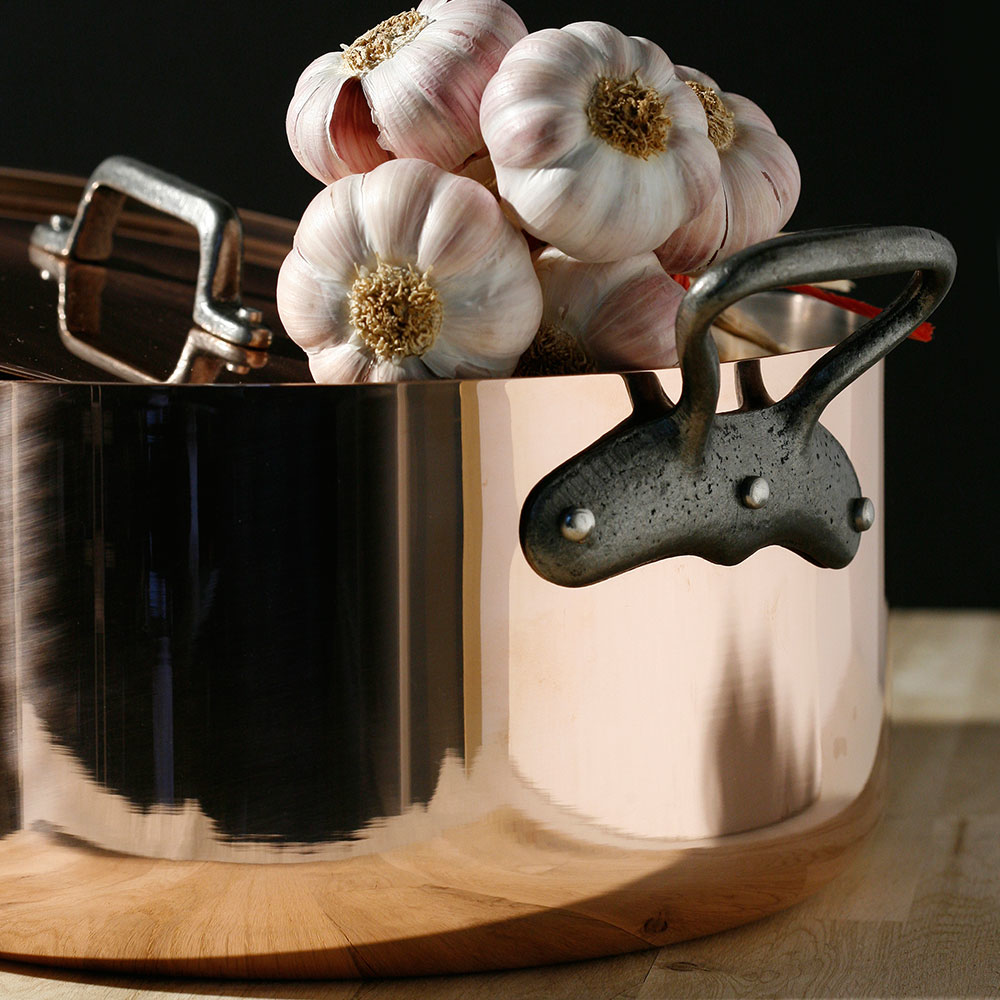 Prima Matera 頂級契合鑄鐵柄系列 l 雙耳銅燉鍋  (適用感應爐)