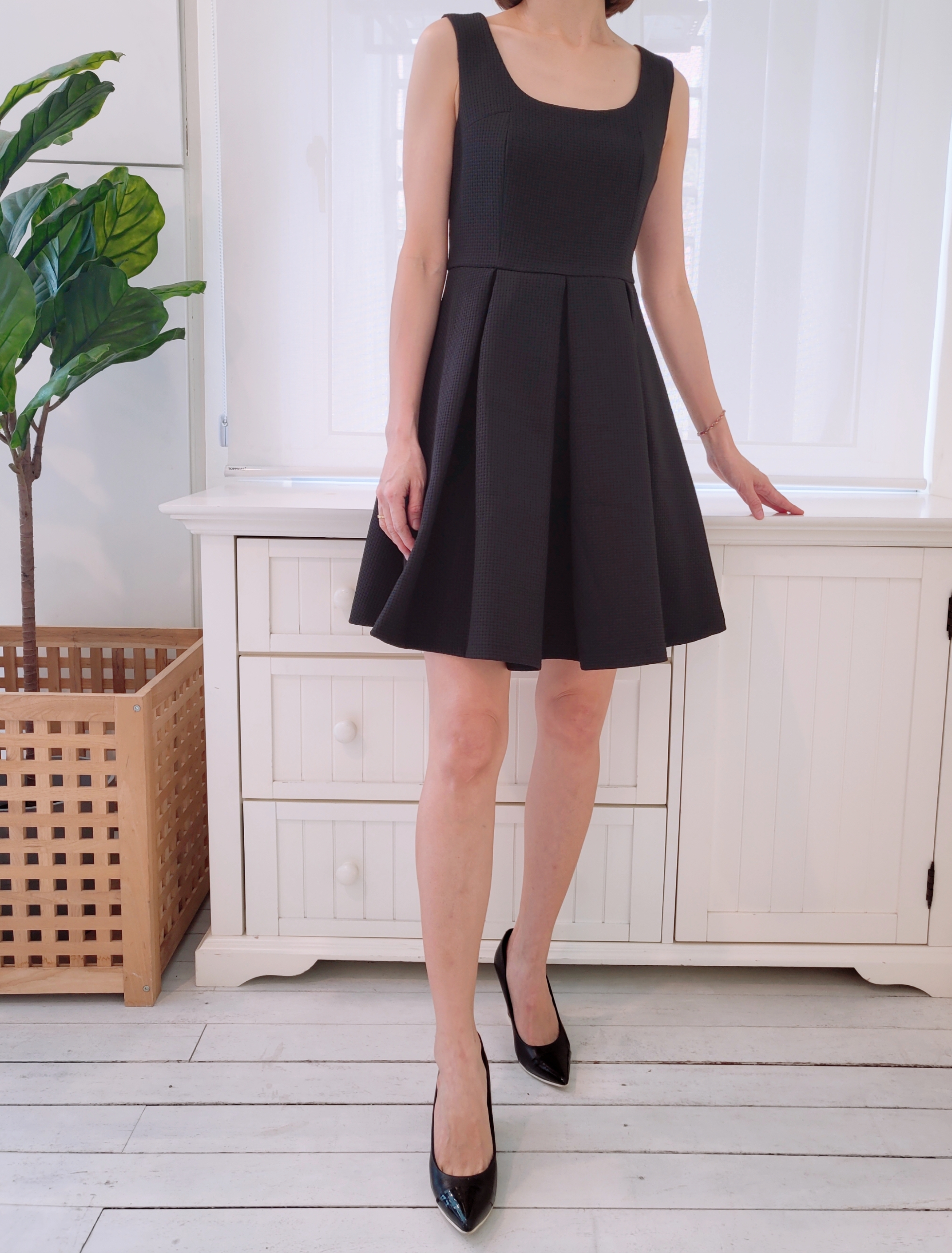 SLEEVELESS ALINE DRESS