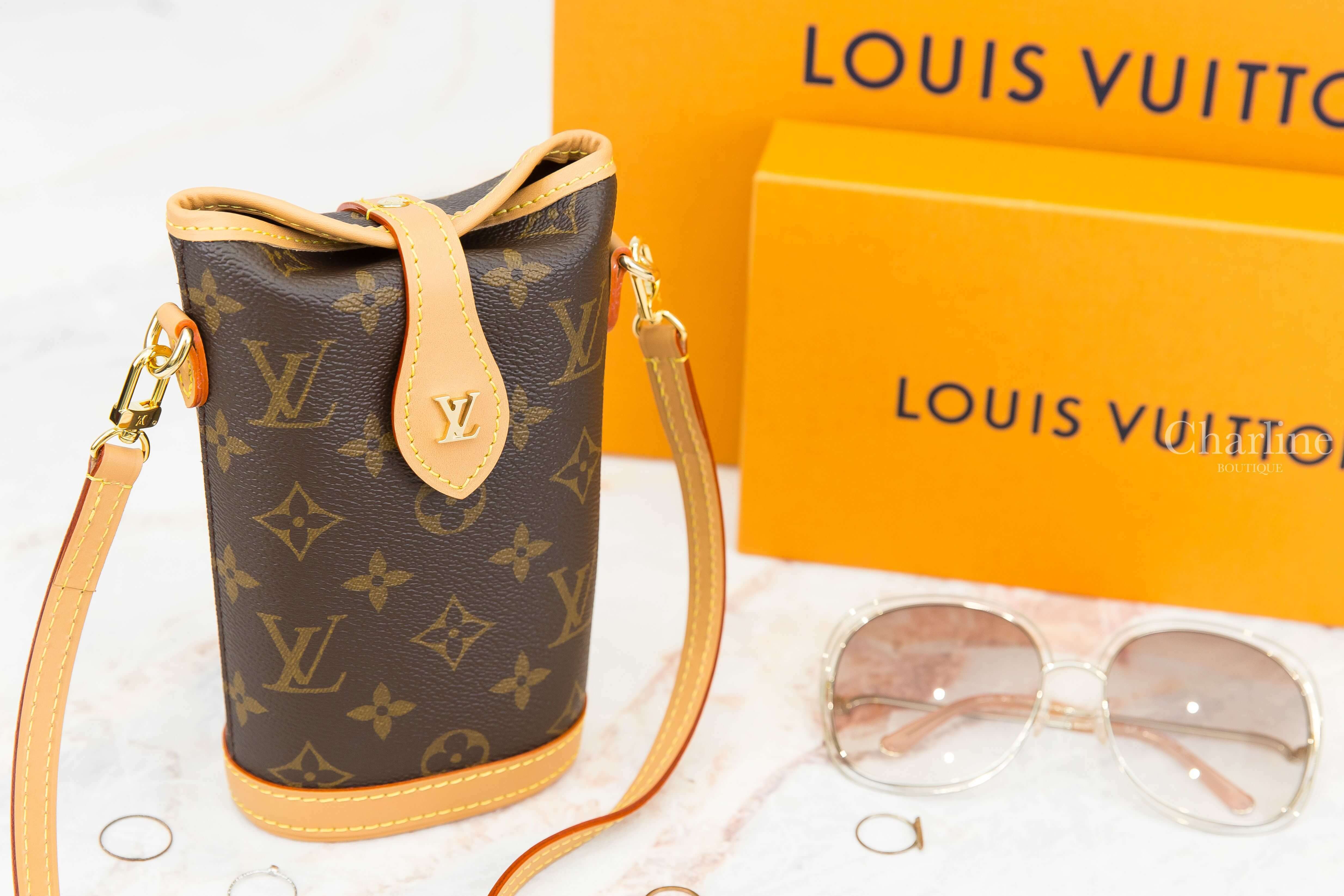 Louis Vuitton Fold Me Pouch 咖啡色老花帆布金色LV肩背包-Charline Boutique 精品代購