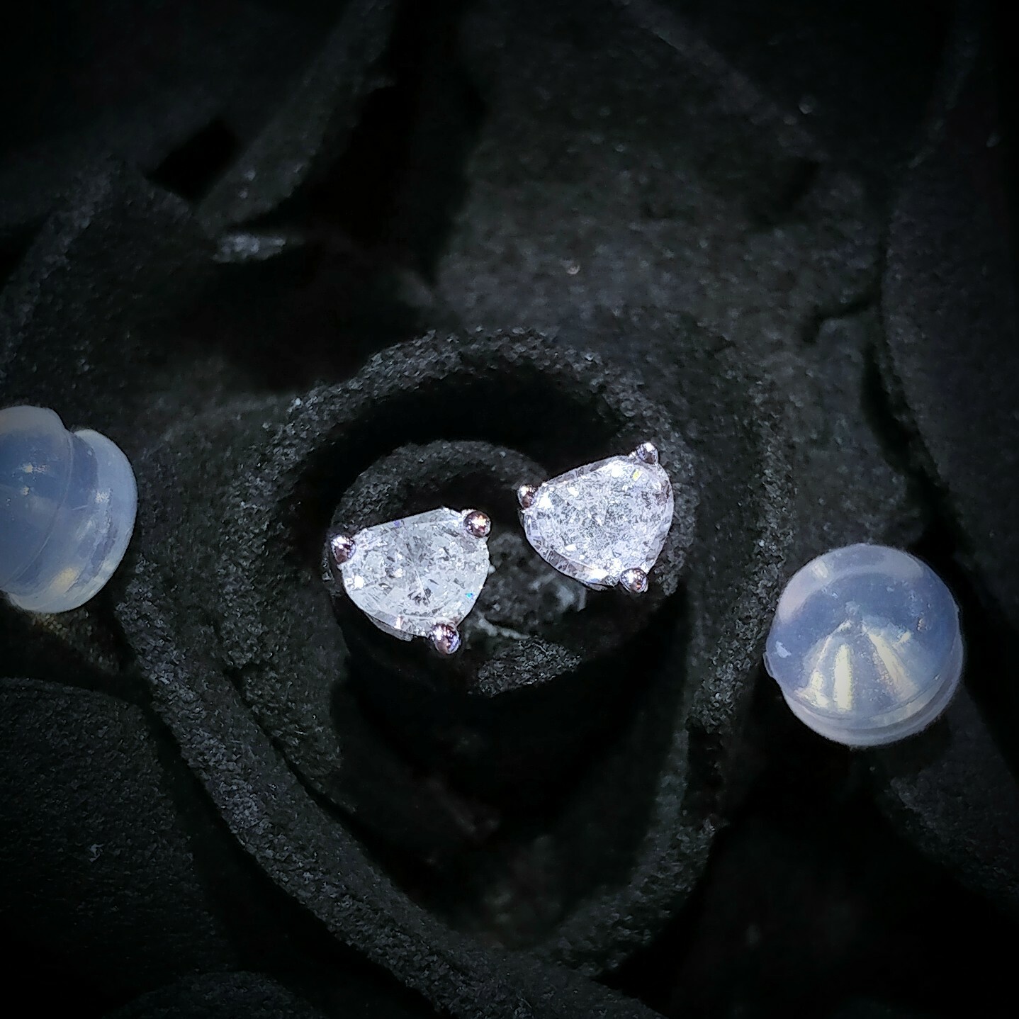 全新18K白金【主石23份鑽石】3爪耳環