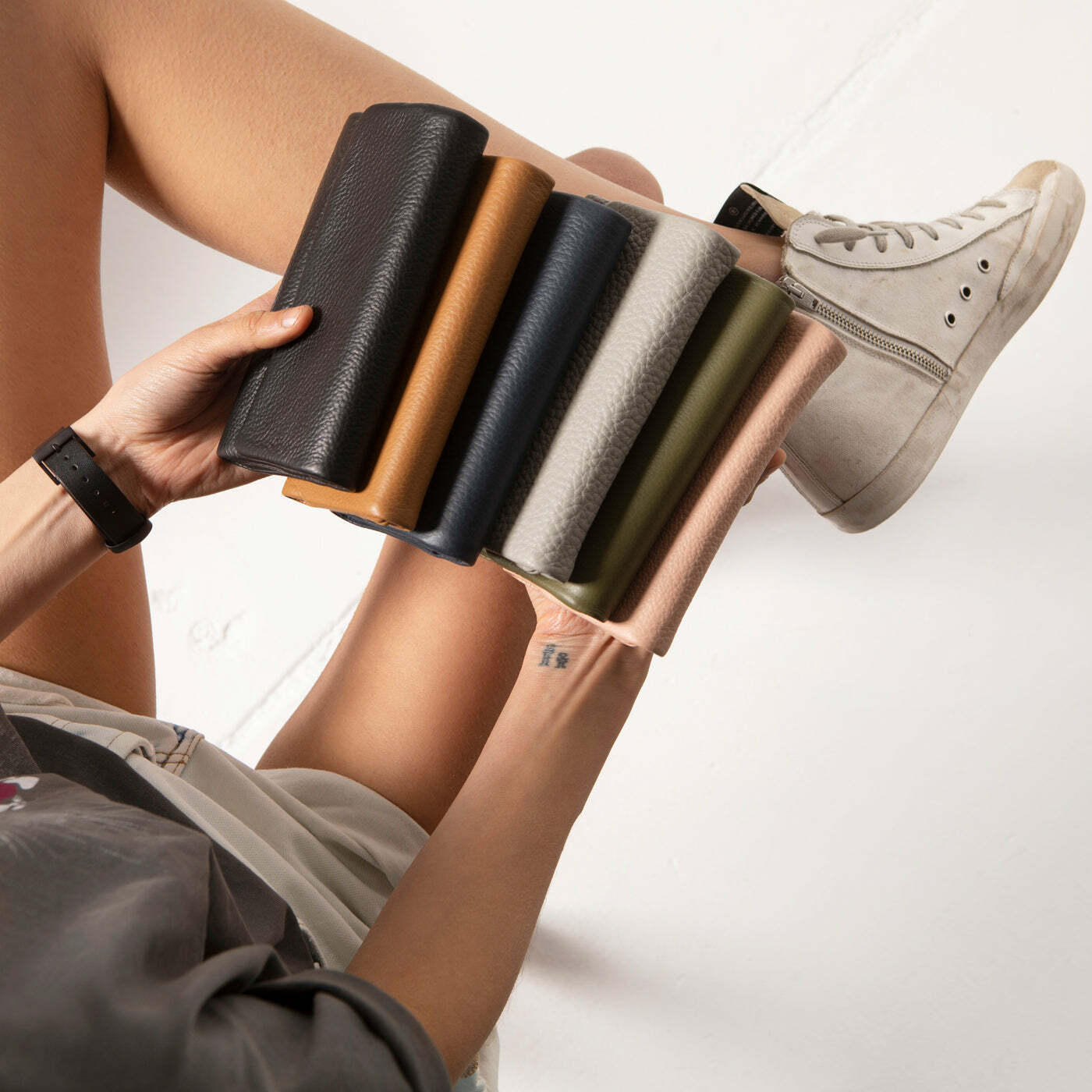 Status Anxiety. | AUDREY 長夾 / 荔枝系列（駝、黑、粉、綠、藍）