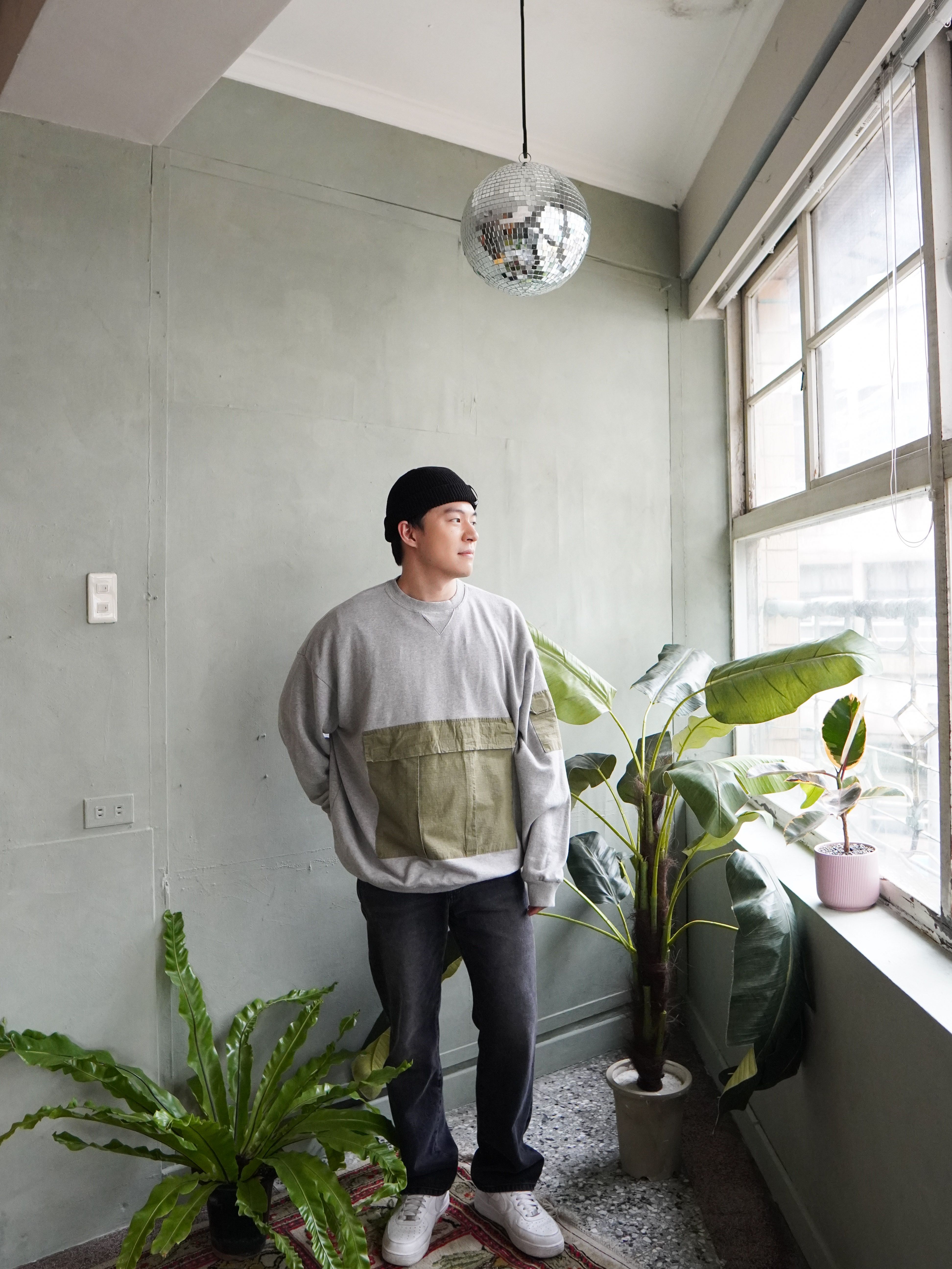 現貨｜超百搭！黑色刷色落地牛仔褲