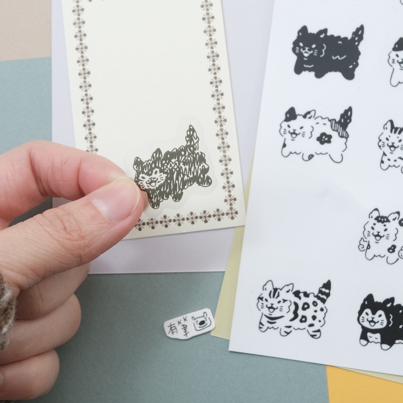 貓貓大炸毛 透明霧膜貼紙 | 白色吉米