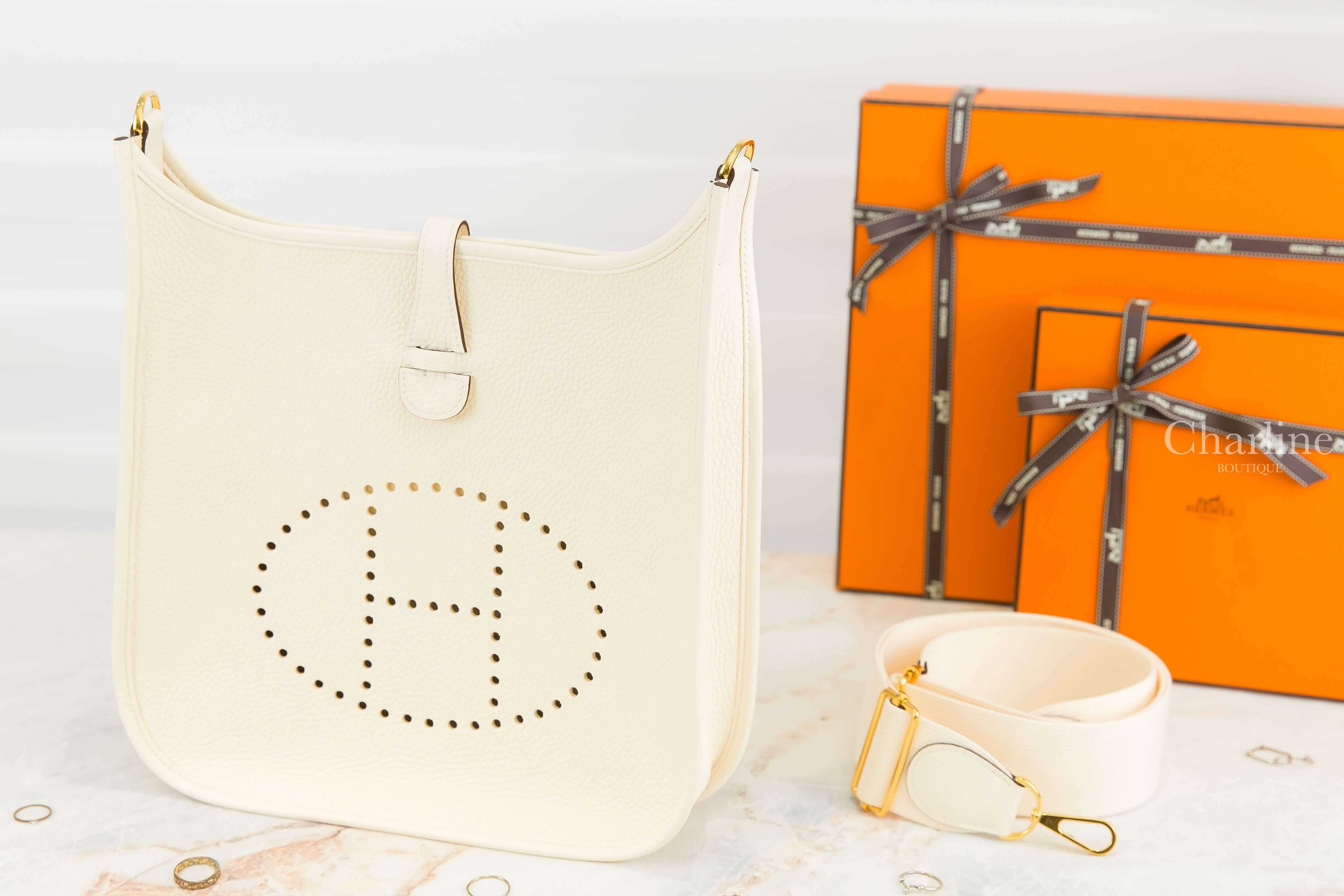 Hermès Evelyne 29cm I2 Nata Taurillon Clemence Z刻奶油白金釦白色背帶簍空洞洞肩背包-Charline Boutique 精品代購