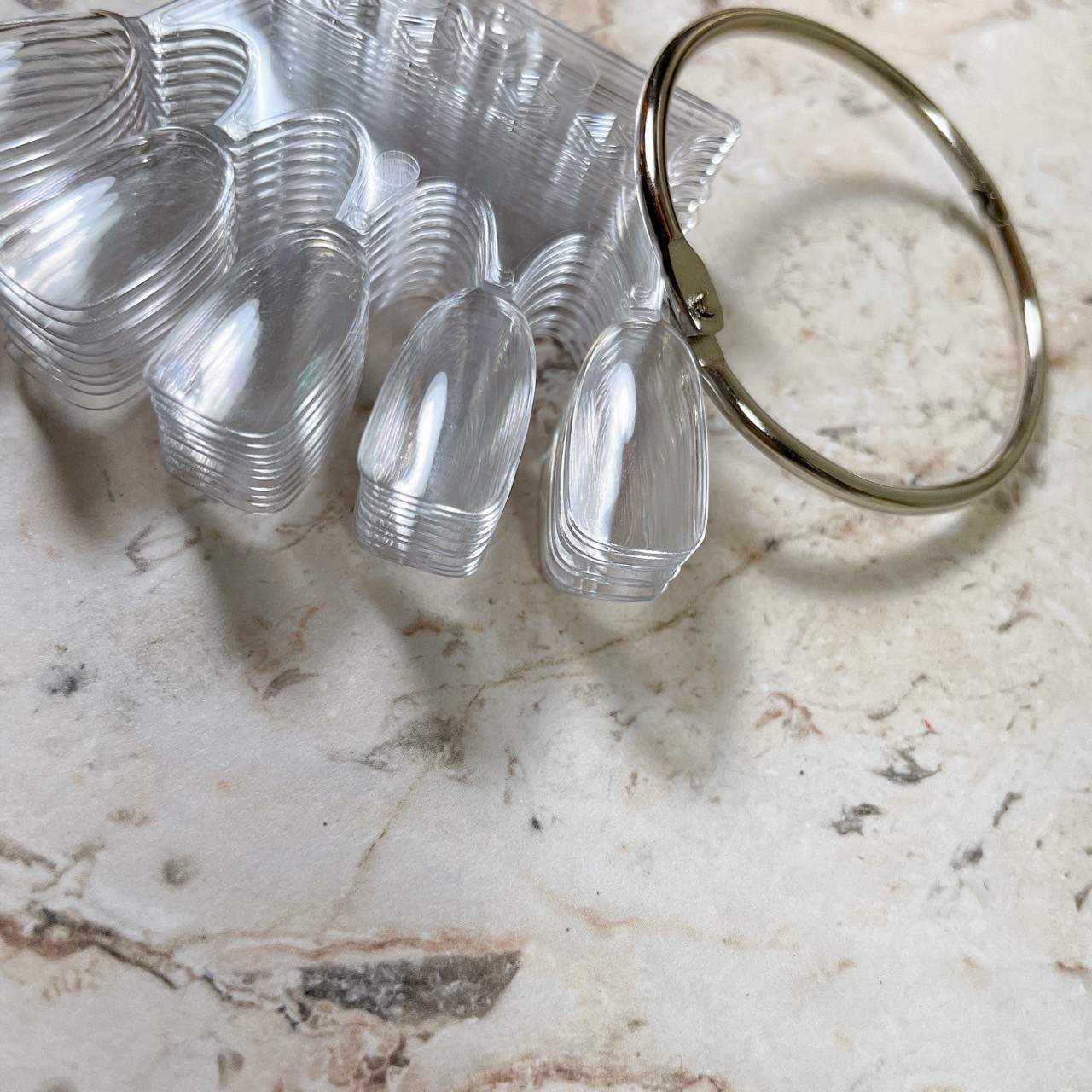 皇冠色卡鐵環甲片